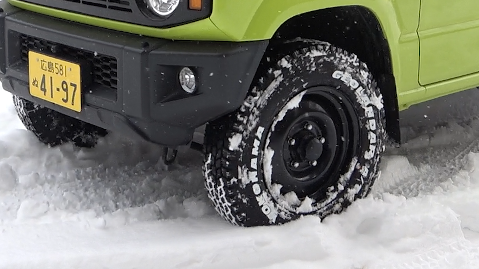 【検証】オールテレーン（A/T）タイヤって雪道は走れるの？ジムニーで試した本音レビュー
